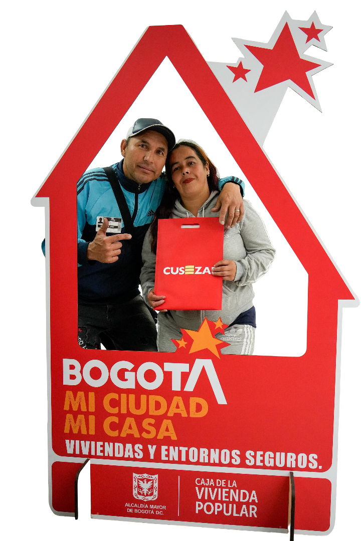 Jonathan Buitrago y su familia se beneficiarán de un apartamento nuevo en Proyecto La Alegría Bosa