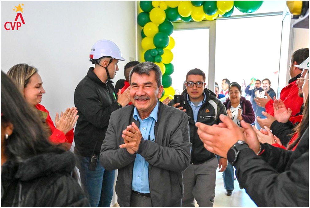 Alcaldía avanza en formalización de vivienda para salvar las vidas de familias en riesgo foto2