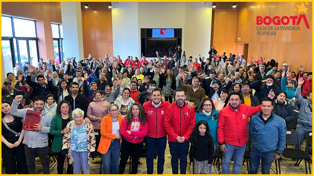 Bogotá entrega más de 170 títulos de propiedad garantizando vivienda digna a cientos de familias 2025 foto 3