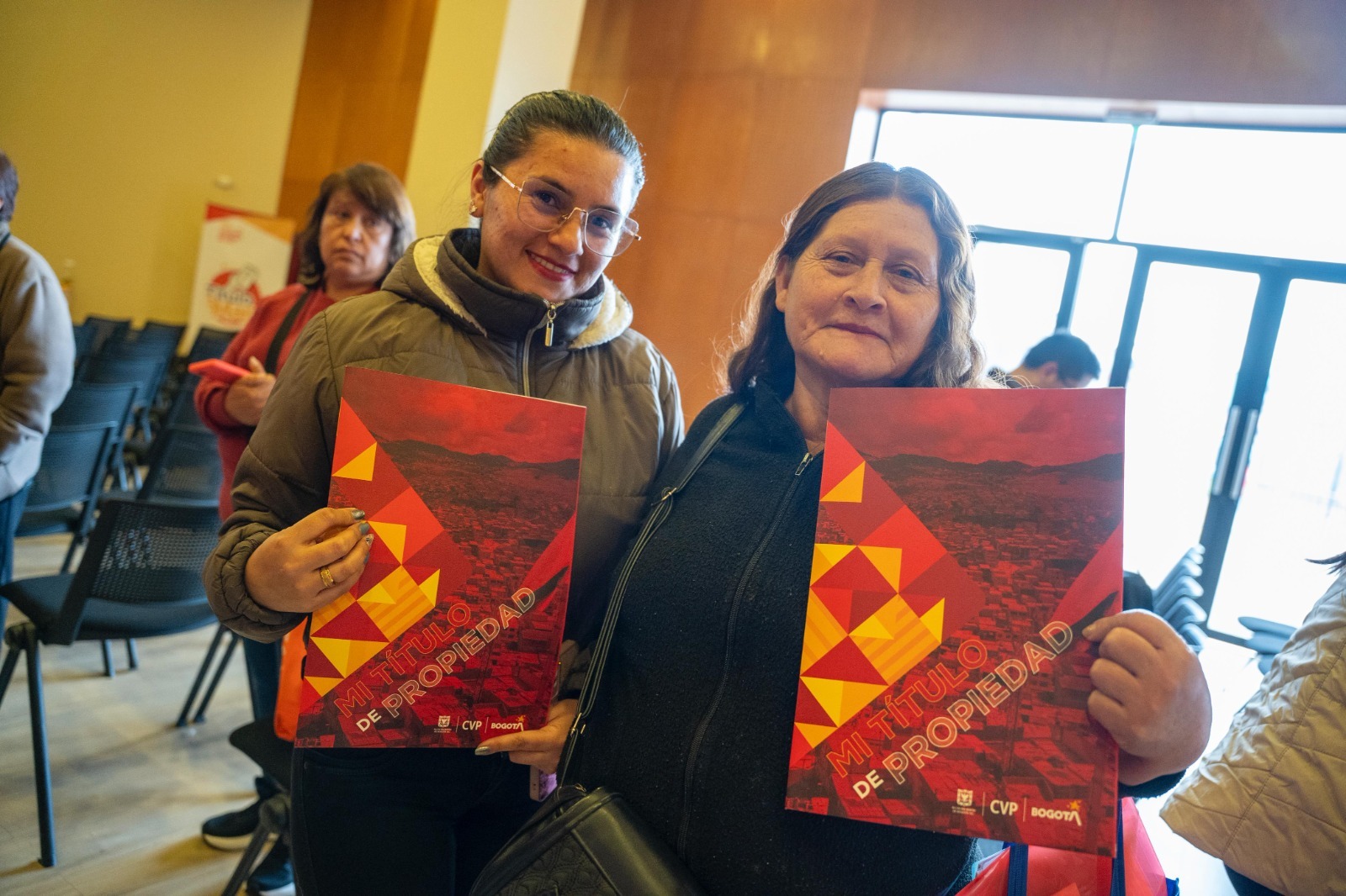 El programa Título en Mano liderado por la Alcaldía Mayor de Bogotá 2025