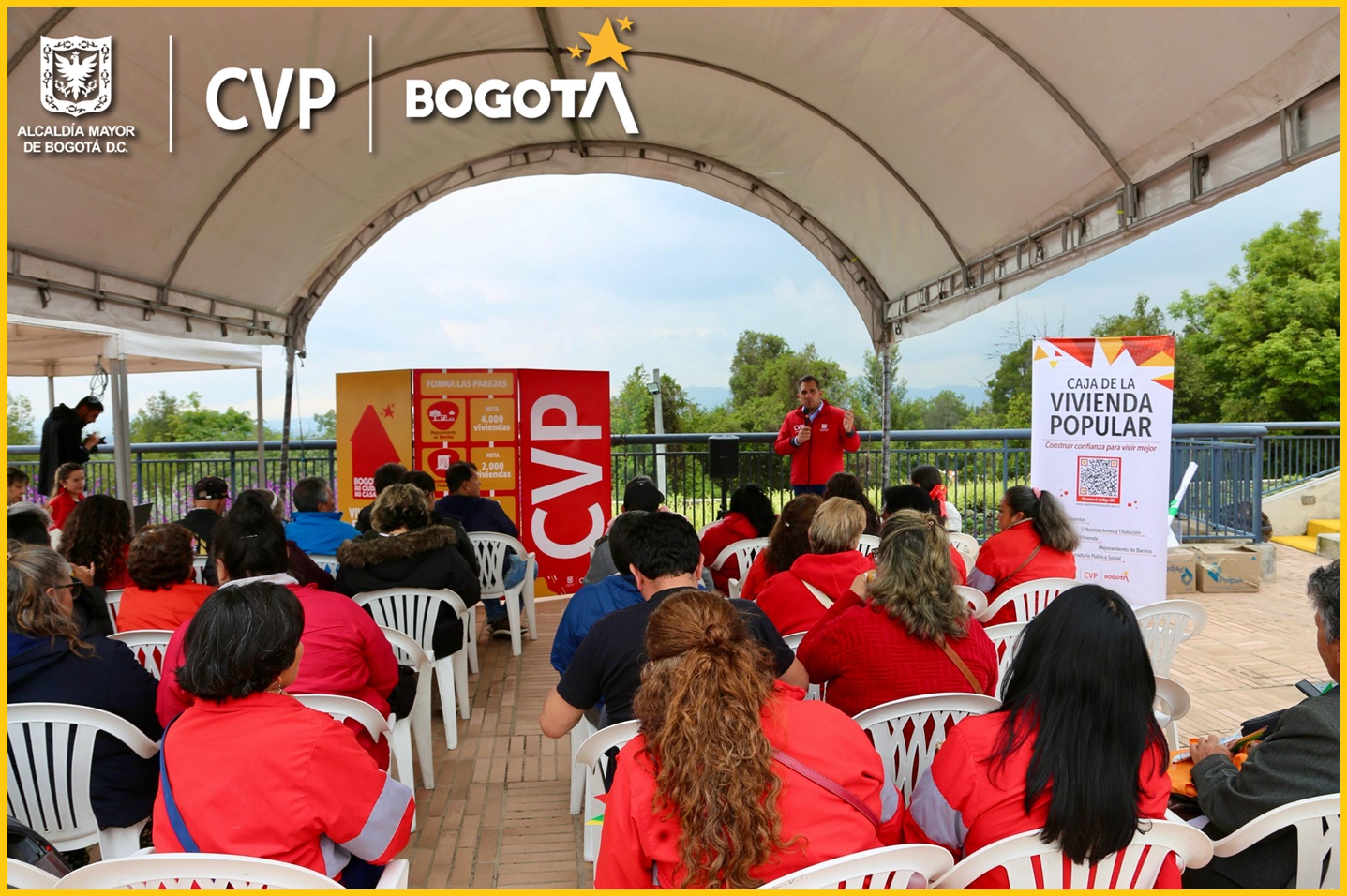 Entidades del Sector Hábitat rinden cuentas a la ciudadanía Director CVP ante comunidad