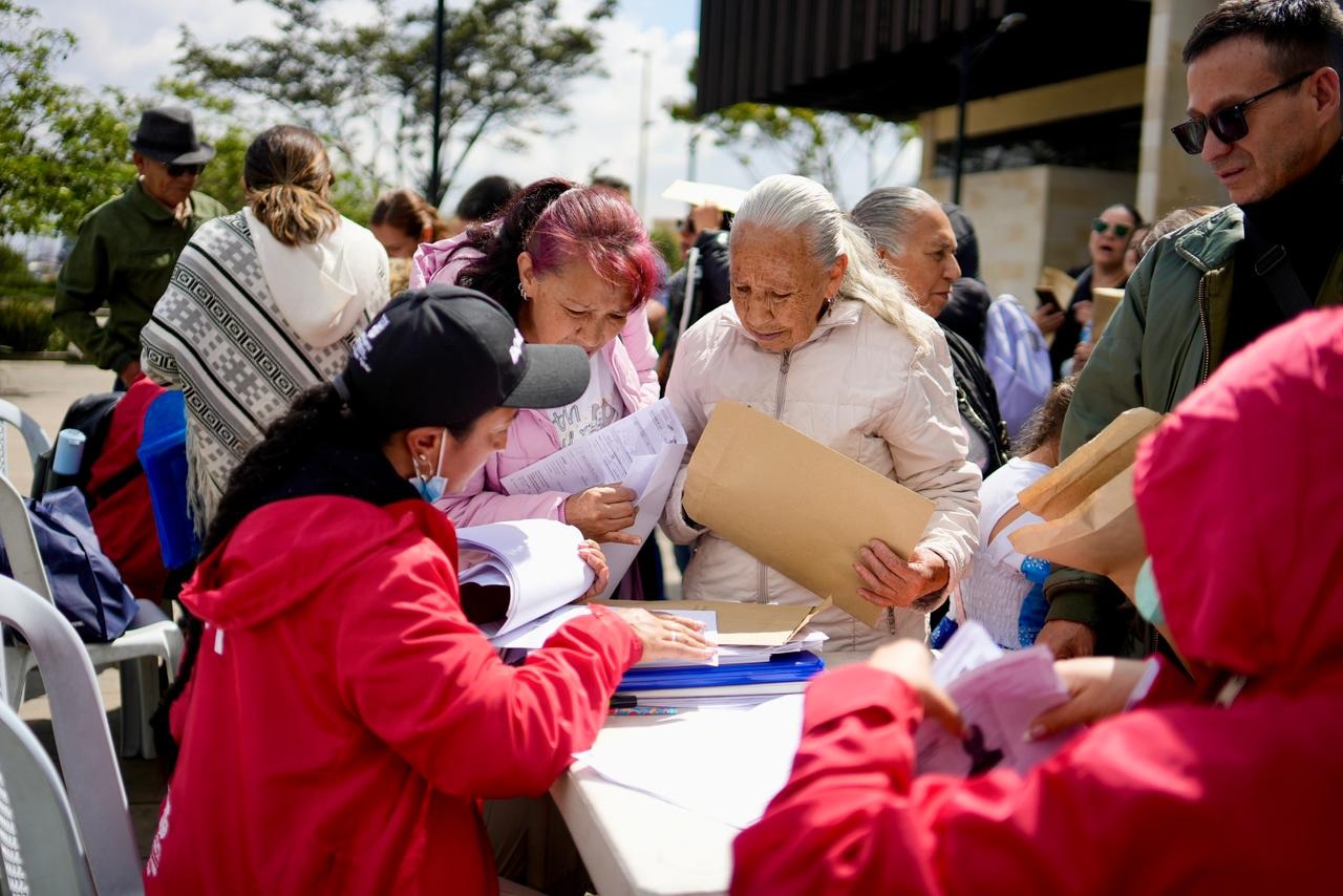 Espacio de diálogo con la comunidad del barrio El Espino III y El Rosal CB