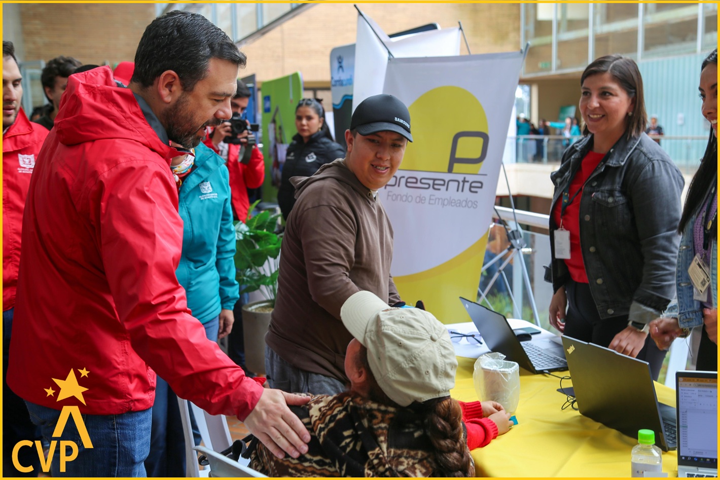Familias bogotanas por el sueño de la vivienda propia Feria Mi Casa en Bogotá 2025 foto 2