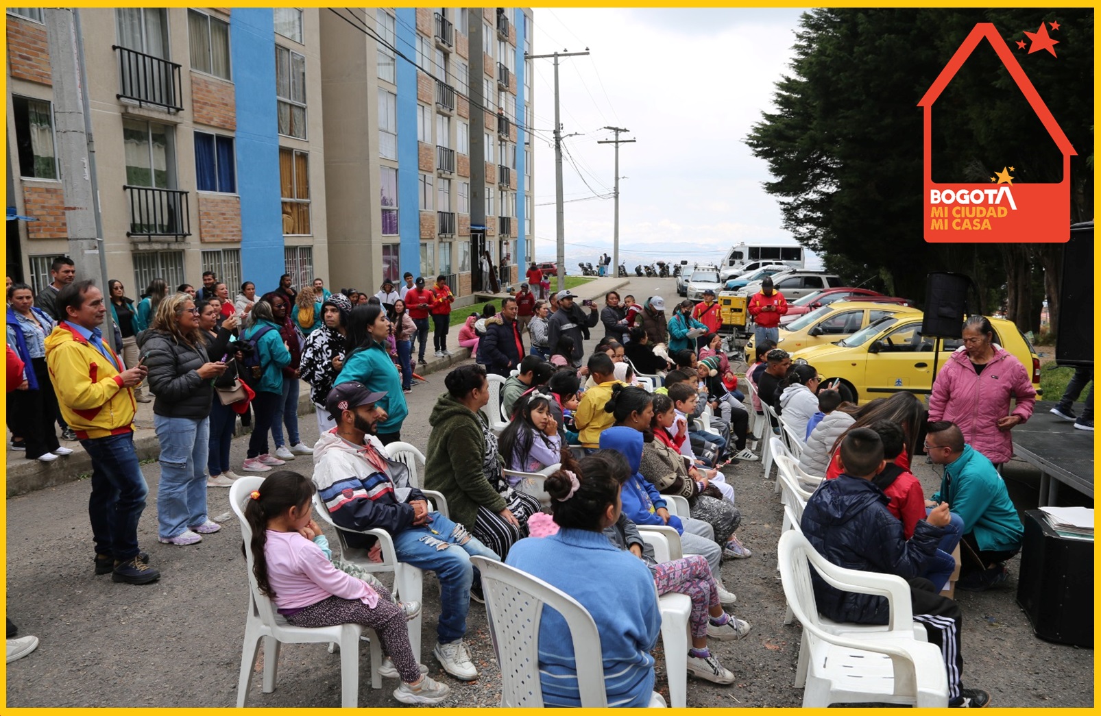 La Caja de la Vivienda Popular (CVP) impulsa espacios fundamentales para mejorar la calidad de vida. Los habitantes de Arboleda Santa Teresita, en San Cristóbal, expresan su satisfacción por estas iniciativas que favorecen el desarrollo del sector.
