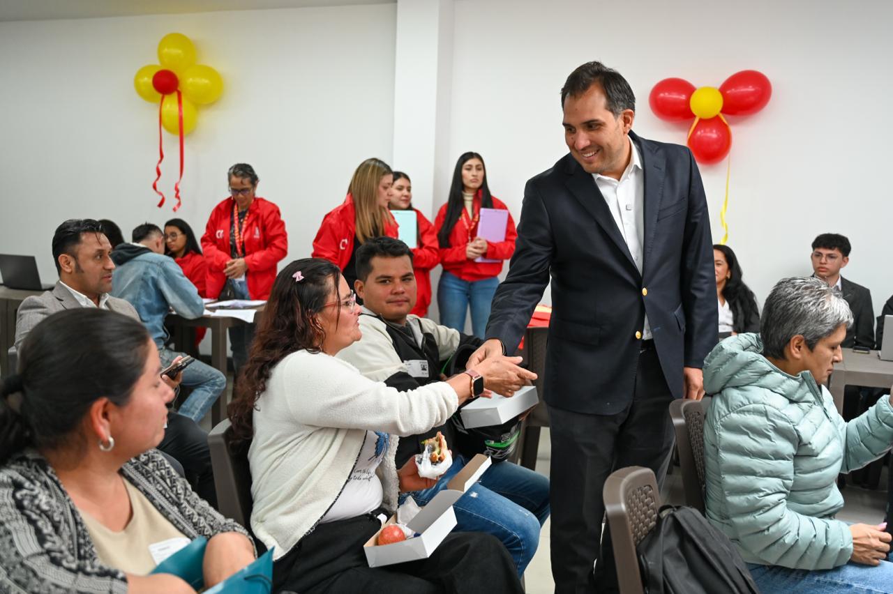 Firma promesa proyecto La Alegría 3