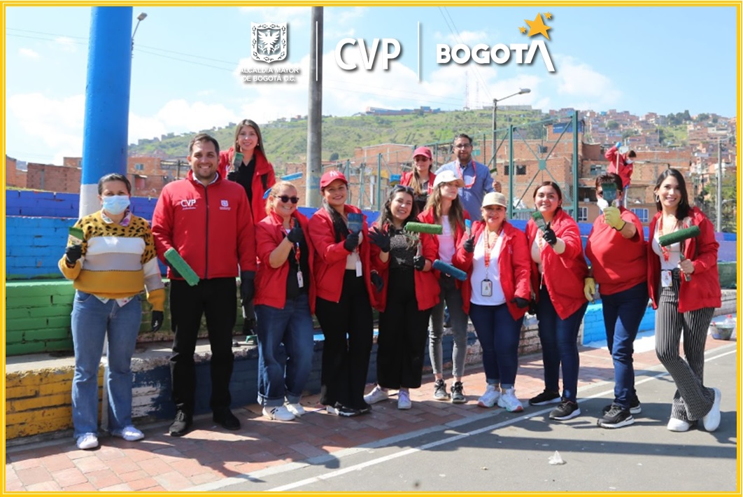 La jornada tuvo como propósito invitar a la comunidad a involucrarse activamente en el mejoramiento de las zonas comunes, fomentando la apropiación de los espacios públicos y generando un impacto positivo en la calidad de vida de los habitantes. Entre las actividades realizadas estuvieron la pintura de muros y gradas, la limpieza de áreas comunes y la adecuación de espacios destinados al disfrute colectivo.