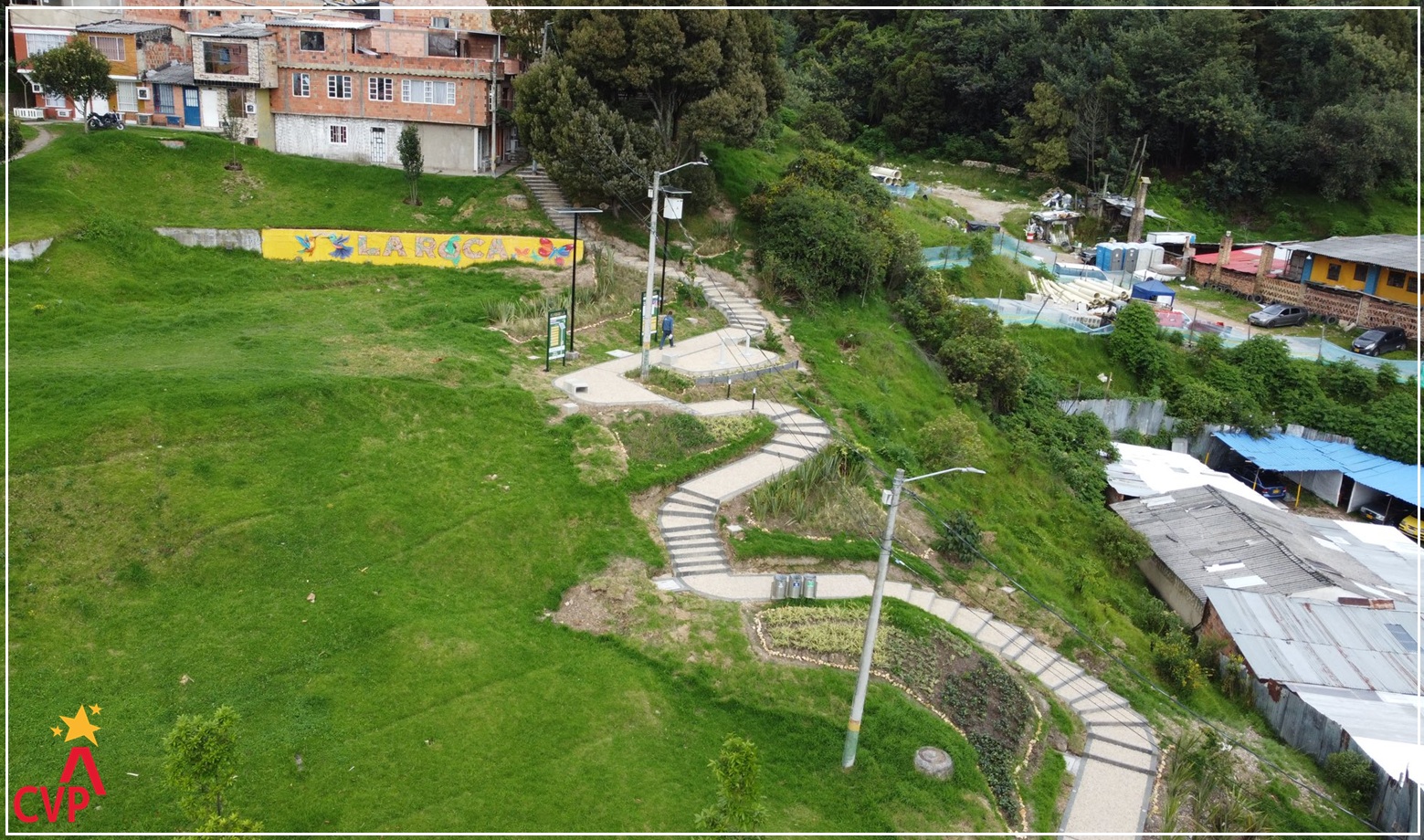 Panoramica Ecobarrio La Roca en la Bienal 2025