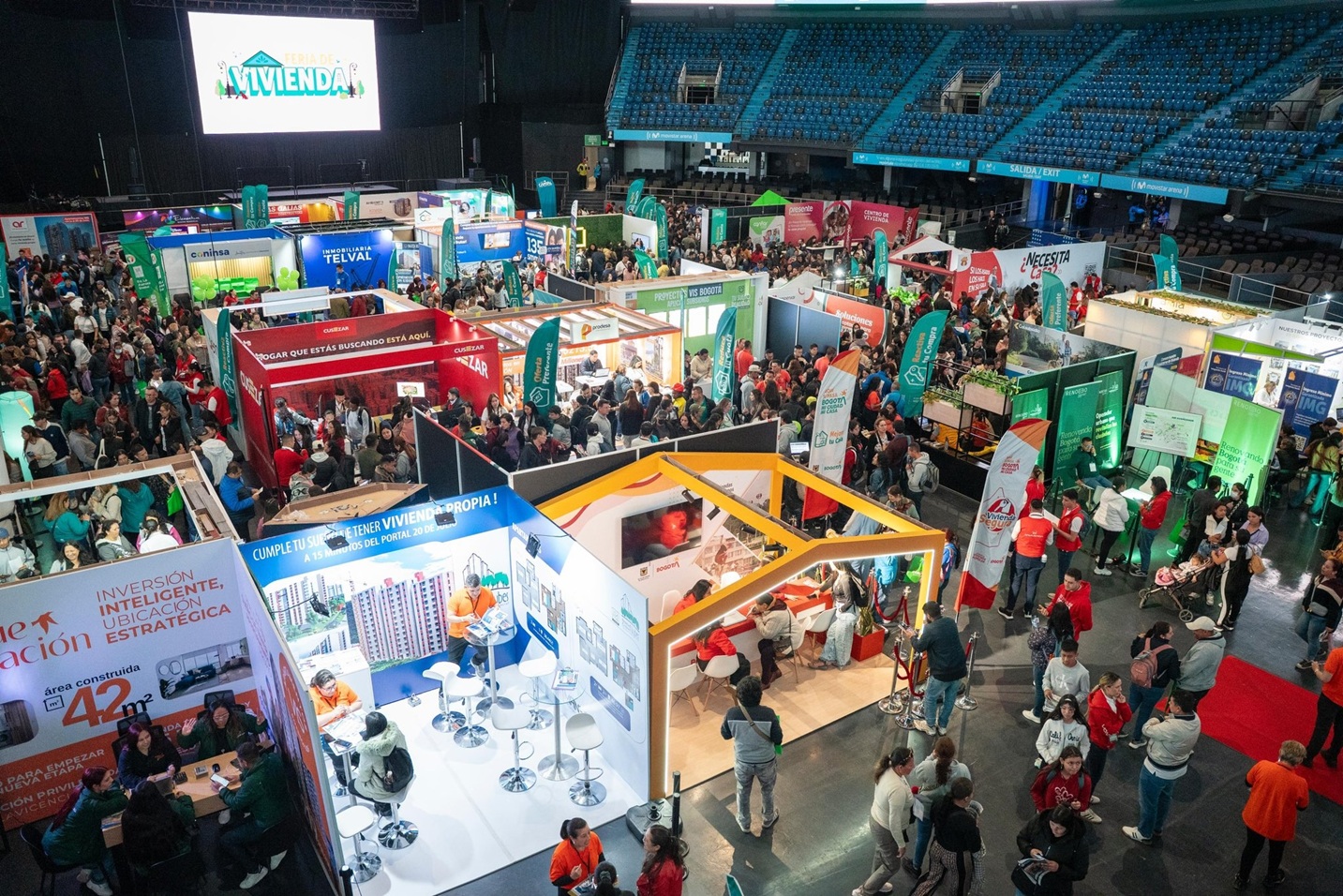 Con el lineamiento del Alcalde Carlos Fernando Galán, la CVP seguirá centrado en las personas, sus hogares y sus comunidades. Es así como se plantea cinco líneas de acción que marcarán la pauta de la política pública distrital en vivienda, infraestructura social y programas de mejoramiento integral.