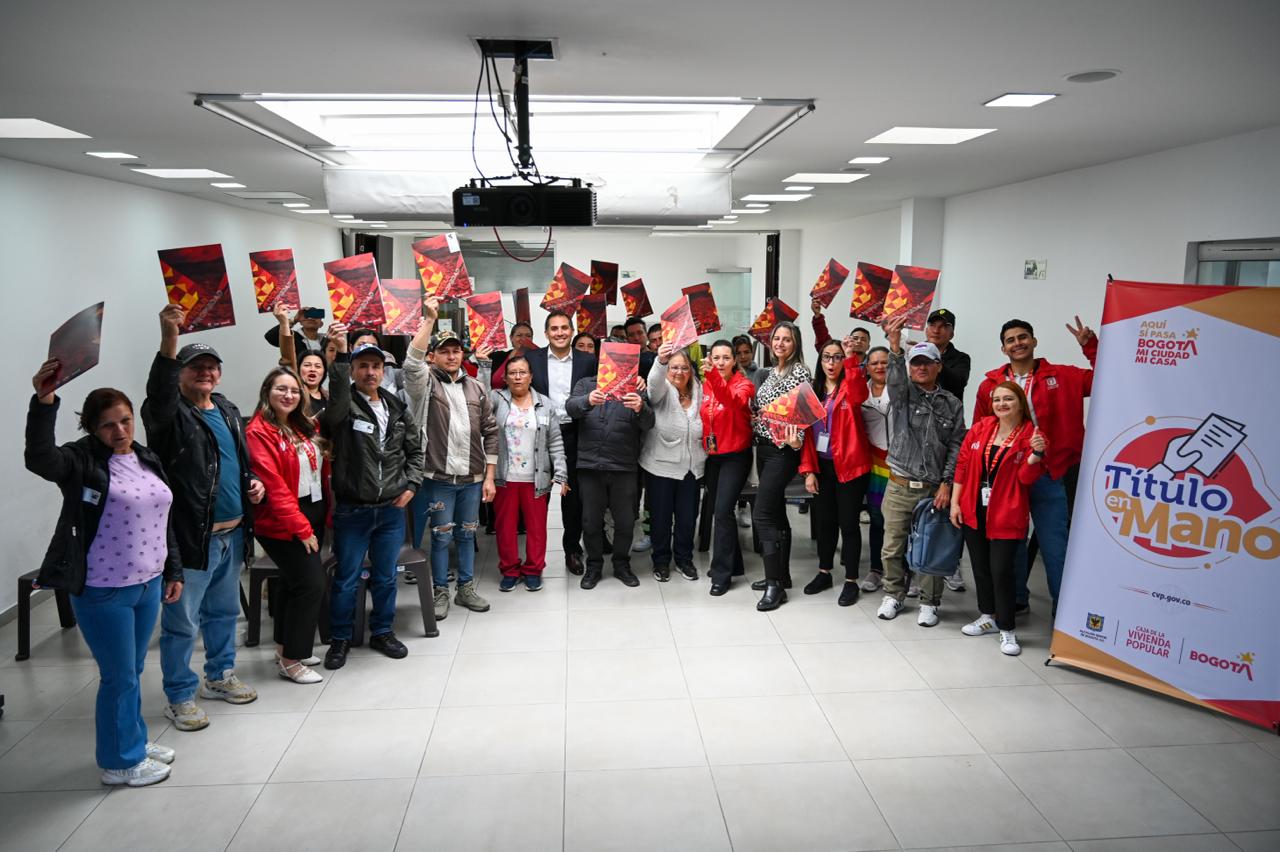 En la Caja de la Vivienda Popular a través del mecanismo de cesión a título gratuito, continuamos fortaleciendo la seguridad jurídica sobre las viviendas de nuestros beneficiarios.